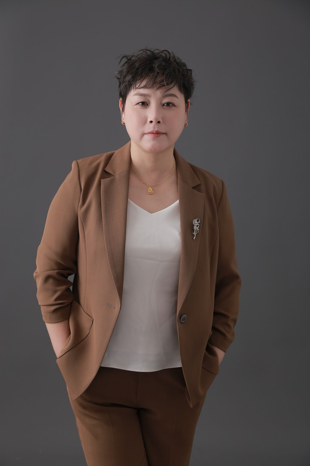Celine Lee, founder of Dongguan Hualingniao Apparel Co., Ltd.